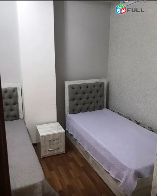 LA11753 Վարձով 3 սենյականոց բնակարան  Լենինգրադյան փողոց , նորակառույց շենքում