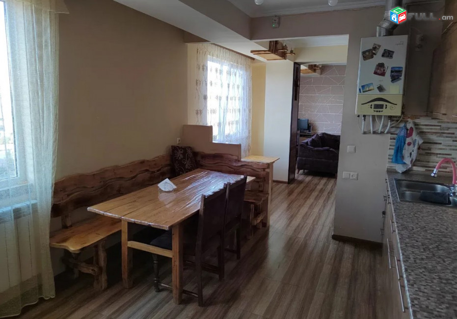 LA11838 Վարձով 4 սենյականոց բնակարան Դավթաշենում