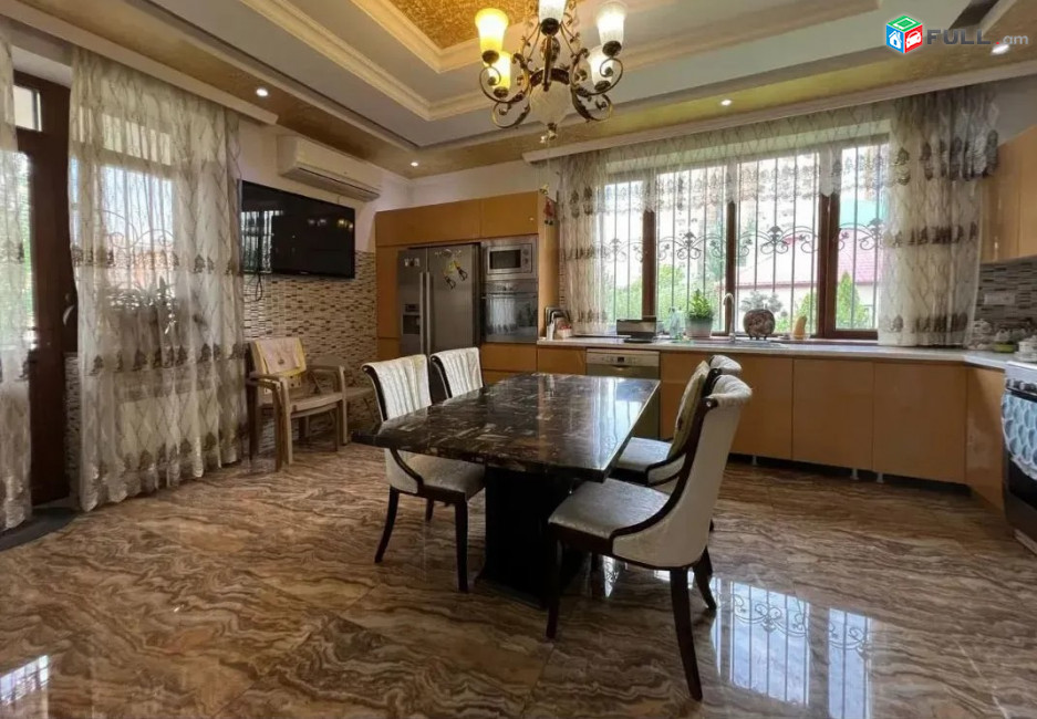 LA11840 Վարձով 8 սենյականոց 4 հարկանի քարե տուն Փիրումյանների փողոցում Դավթաշենում