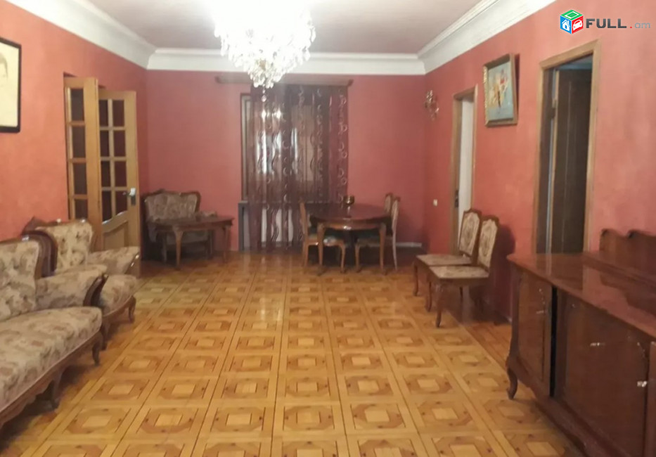 LA11856  Վարձով 7 սենյականոց 3 հարկանի առանձնատուն Զեյթուն ,Կամարակ փողոցում