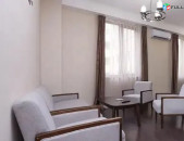LA11857 Վաճառվում է 3 սենյականոց բնակարան Ամիրյան փողոց, նորակառույց շենքում 