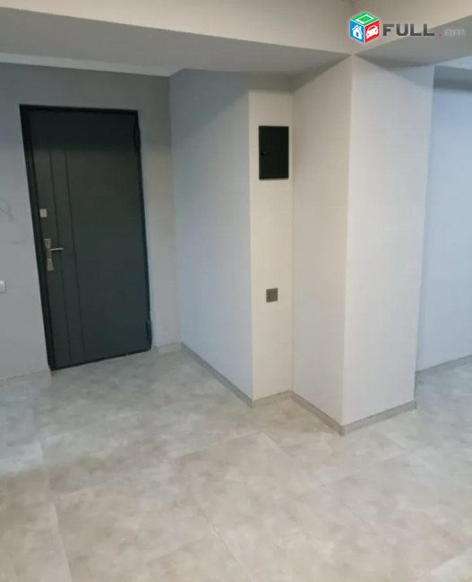 LA11860 Վարձով  38 քմ․ Գրասենյակային տարածք Այգեձորի փողոցում,  Արաբկիրում