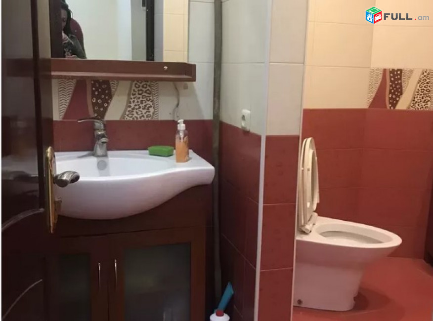 LA02643 Վարձով 93 քմ Գրասենյակային տարածք Պուշկինի փողոցում կենտրոնում