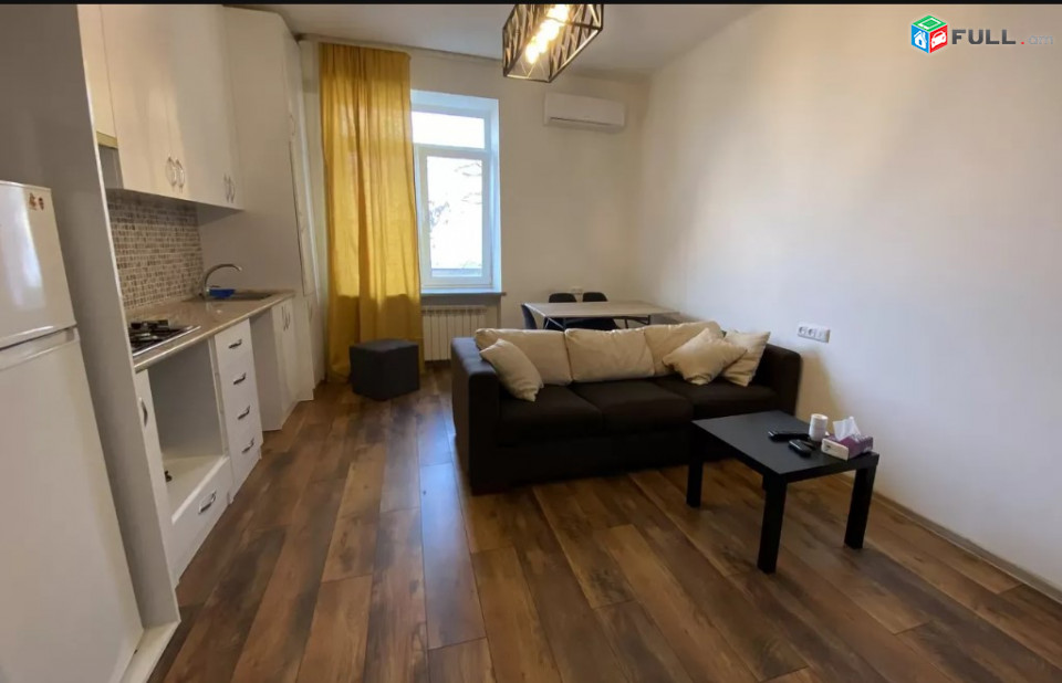  LA07952 Վարձով 2 սենյականոց բնակարան Չարենցի փողոցում