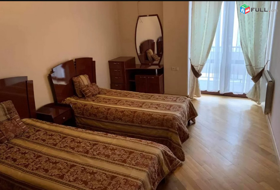 LA00485 Վարձով 3 սենյականոց բնակարան Մարշալ Բաղրամյան պողոտա ,  նորակառույց շենքում