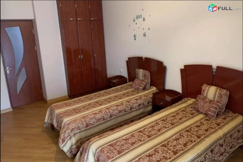 LA00485 Վարձով 3 սենյականոց բնակարան Մարշալ Բաղրամյան պողոտա ,  նորակառույց շենքում