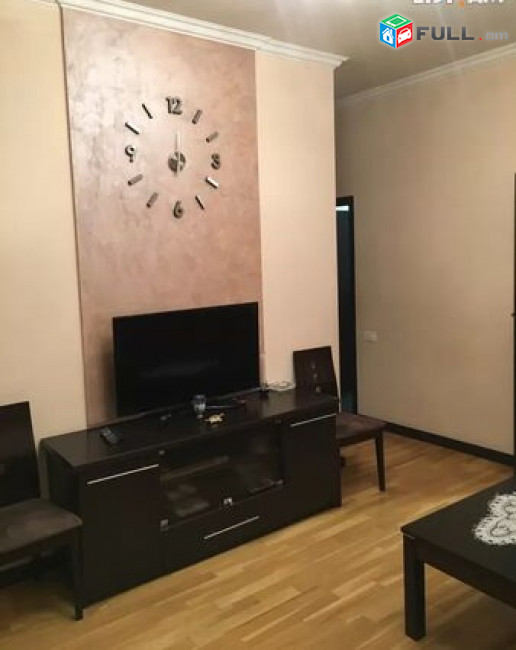 LA00410 Վարձով 4 սենյականոց բնակարան Մեսրոպ Մաշտոցի պողոտայում