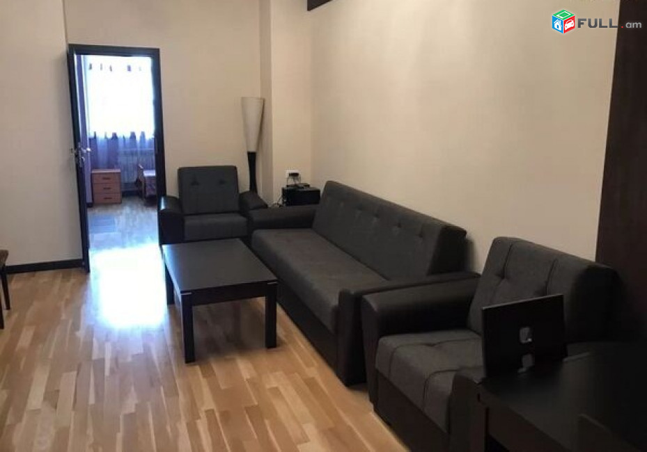 LA00410 Վարձով 4 սենյականոց բնակարան Մեսրոպ Մաշտոցի պողոտայում