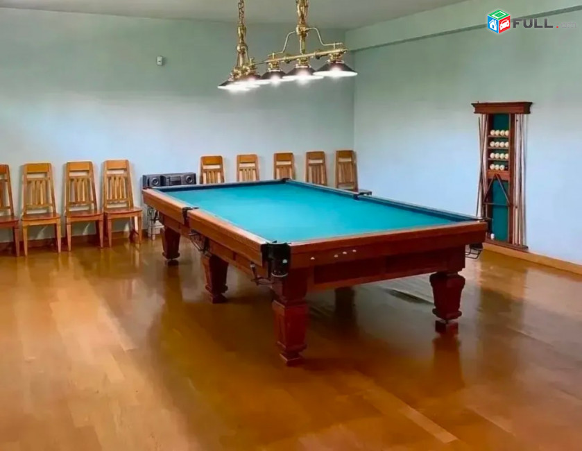 LA12021 Վարձով  7 սենյականոց Երեք հարկանի քարե տուն Արմենակ Արմենակյան փողոցում Նորք-Մարաշում