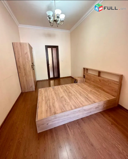 LA12033  Վարձով 2 սենյականոց բնակարան Կիևյան փողոցում