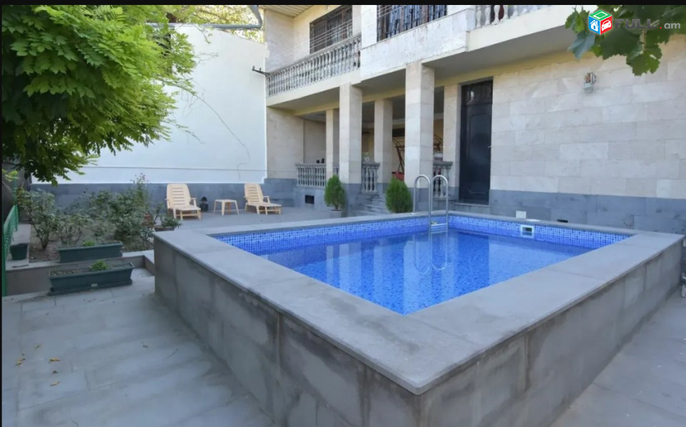 LA07975  Օրավարձով  6 սենյականոց 3  հարկանի քարե տուն Օստրովսկու փողոց , Մետաքս