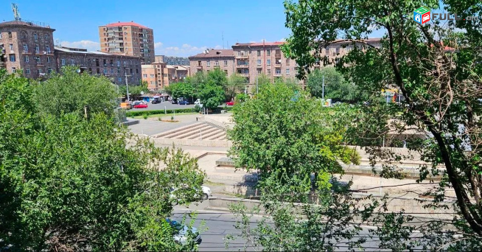 LA12038 Վարձով 3 սենյականոց բնակարան Բագրատունյաց փողոցում