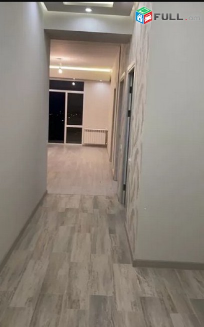 AK1008 3 սենյականոց բնակարան նորակառույց շենքում Հալաբյան փողոցում, 65 ք.մ., բարձր առաստաղներ, 7/14 հարկ