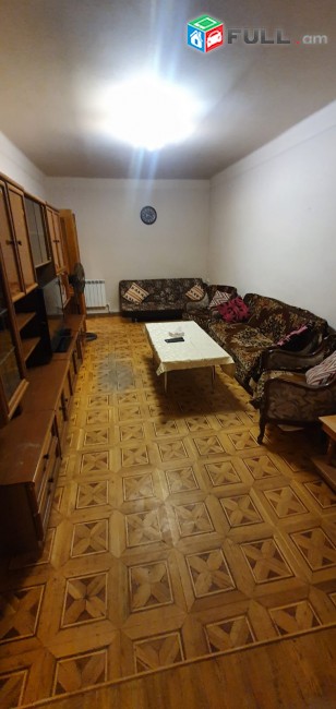 AK0991 Վարձով 2 սենյականոց բնակարան  Վարդանանց փողոցում