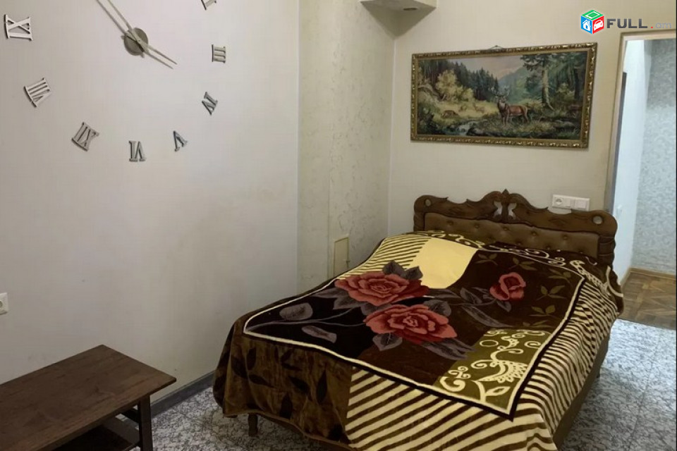 AK2646  բնակարան Սայաթ-Նովայի պողոտայում,, 3 սենյականոց