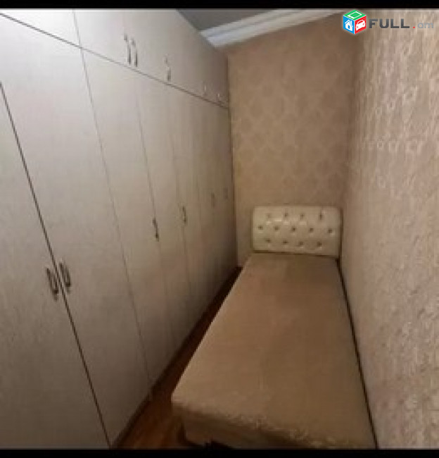 AK2883    բնակարան Չեխովի փողոցում, 30 ք.մ., կապիտալ վերանորոգված, քարե շենք, 1 սենյականոց