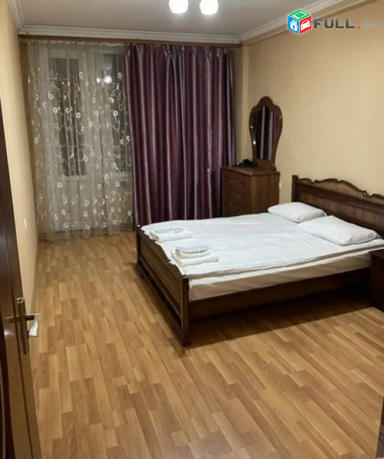 AK3060   բնակարան Մեսրոպ Մաշտոցի պողոտայում, 3 սենյականոց