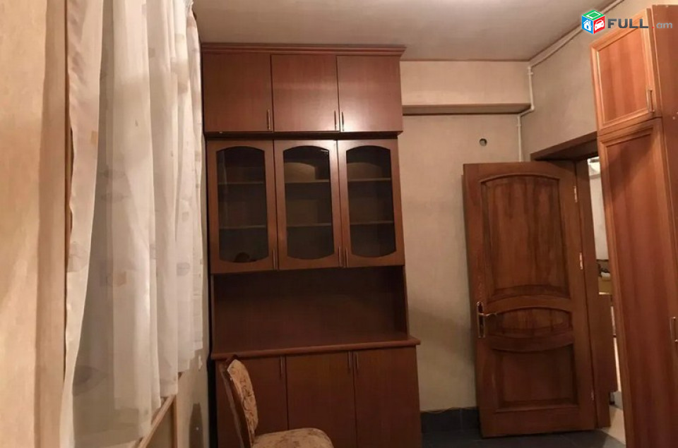 AK4097  Ընդարձակ 4 սենյականոց բնակարան նորակառույց շենքում Վահան Տերյանի փողոցում, 230 ք.մ., 2 սանհանգույց
