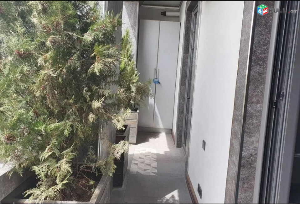 AK4207  վարձով 3 սենյականոց բնակարան Կոմիտասի պողոտայում, 120 ք.մ., մի քանի պատշգամբ, նախավերջին հարկ