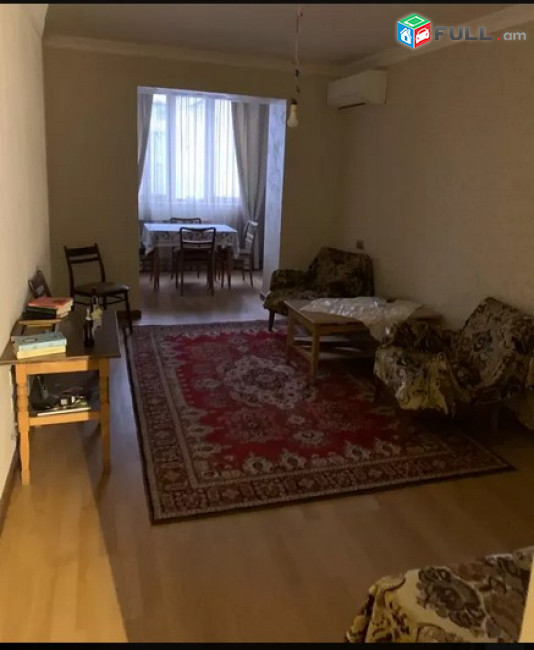 AK4323   բնակարան Գրիբոյեդովի փողոցում, 3 սենյականոց