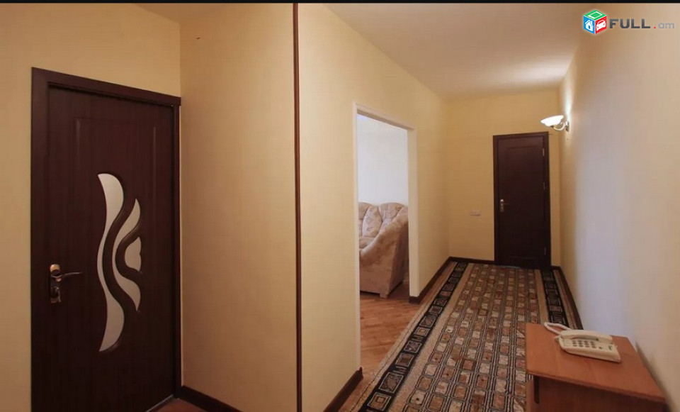 AK4668    Վարձով 3 սենյականոց բնակարան  Սայաթ-Նովայի պողոտայում  օպերայի մոտակայքում