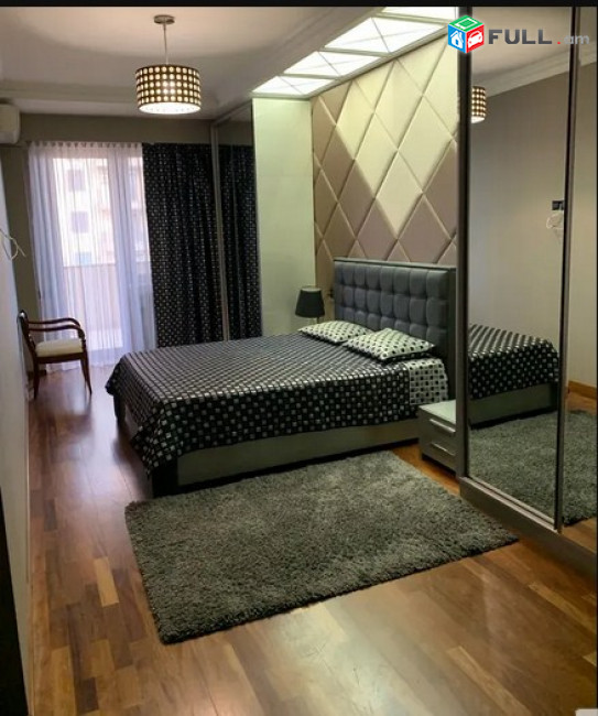 AK4768  Վարձով 3 սենյականոց բնակարան  նորակառույց շենքում Վարդանանց փողոցում Վերնիսաժի մոտակայքում