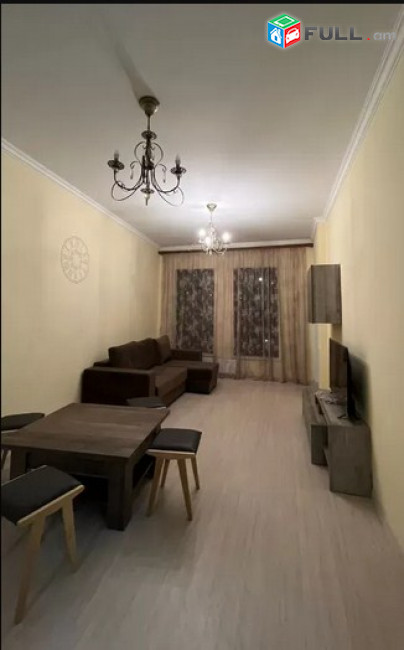 AK5068   Վարձով 3 սենյականոց բնակարան նորակառույց շենքում Վարդանանց փողոցում