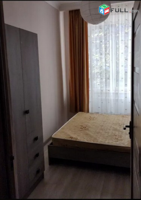 AK7079   Վարձով 2 սենյականոց բնակարան Եղիշե Չարենցի փողոցում
