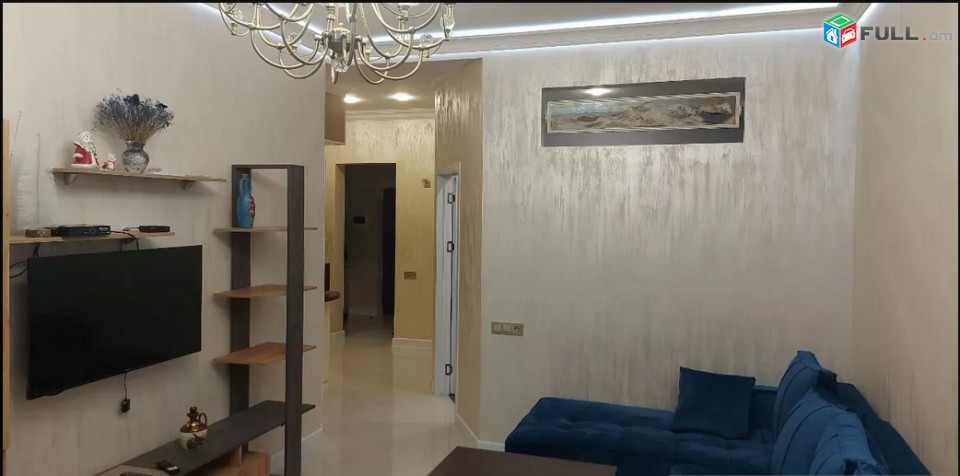 AK7090   Վարձով 3 սենյականոց բնակարան նորակառույց  Վարդանանց փողոցում