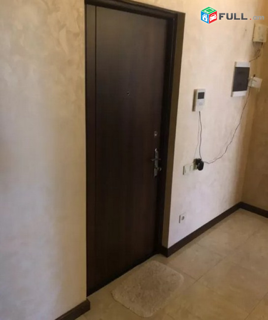 AK9014  Վարձով 3 սենյականոց բնակարան   նորակառույց շենքում Քաջազնունու փողոցում