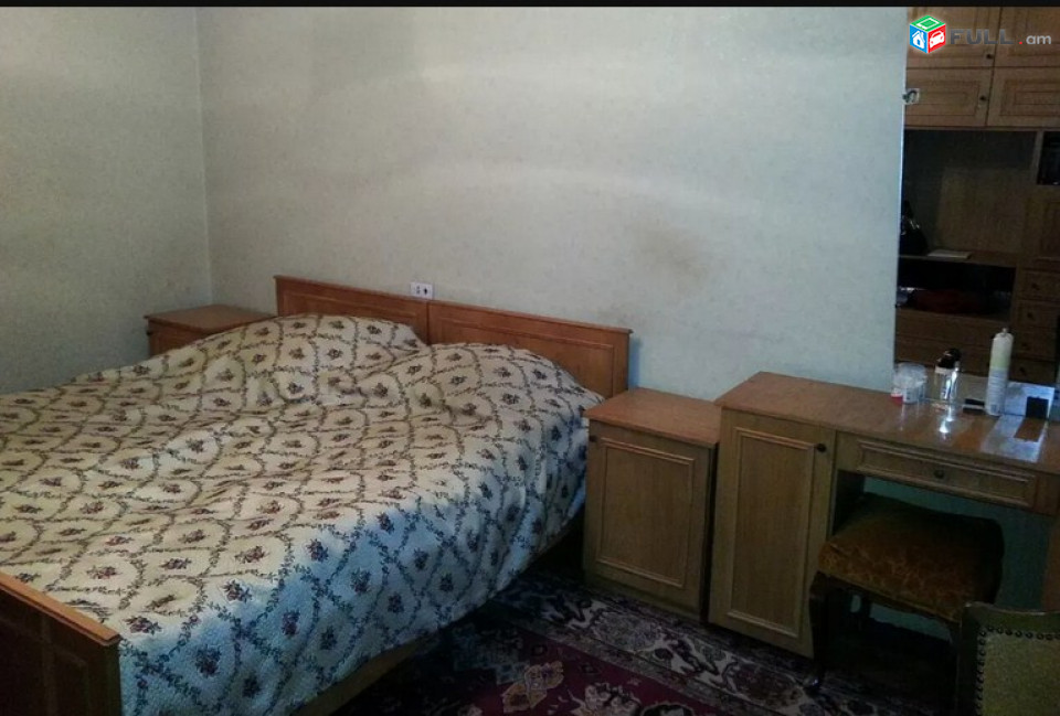 AK9044 Վարձով 3 սենյականոց բնակարան Չարենցի փողոցում