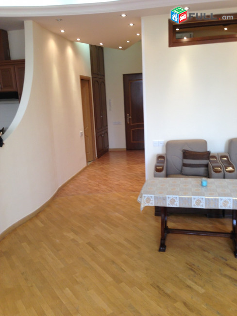 AK10075  Վարձով 2 սենյականոց բնակարան նորակառույց շենքում Եղիշե Չարենցի փողոցում
