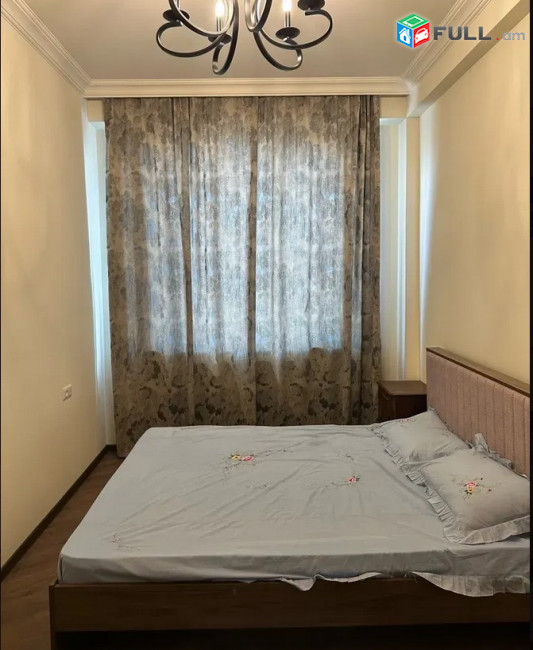 AK10383   Վարձով 2 սենյականոց բնակարան  Չարենցի փողոցում