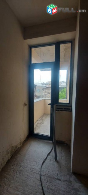 2 սենյականոց բնակարան Արաբկիրում; նորակառույց շենքում Kod:2AR30