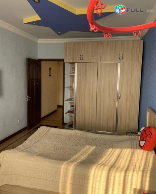 ԿՈԴ—AN69 Վաճառվում Է բնակարան Կենտրոն, Նար-Դոսի փողոց