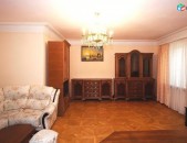 Կոդ 0521286  Սարյան փողոց 3 սեն. բնակարան / for rent Saryan st.