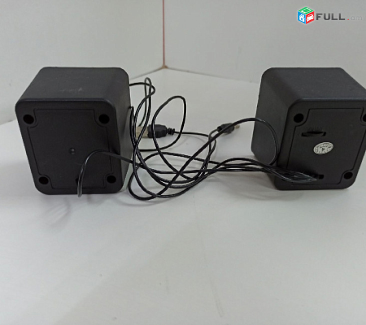 Kisonli V400 օրիգինալ լարային շարժական USB բարձրախոս Մոդել V400