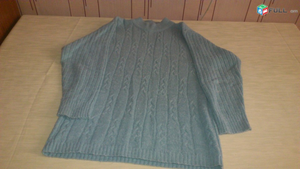 Երևանում վաճառվում են մեկ անգամ հագած սվիտրներ,տաբատներ և պիջակ շատ լավ վիճակում են