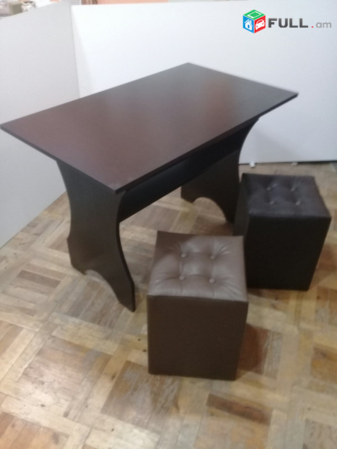 Սեղան և աթոռներ