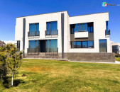 Կոդ KM81499  Երեք հարկանի տուն Արփայի փողոցում Աջափնյակում, 1000 քմ, 3+ սանհանգույց, մեծ հողամաս
