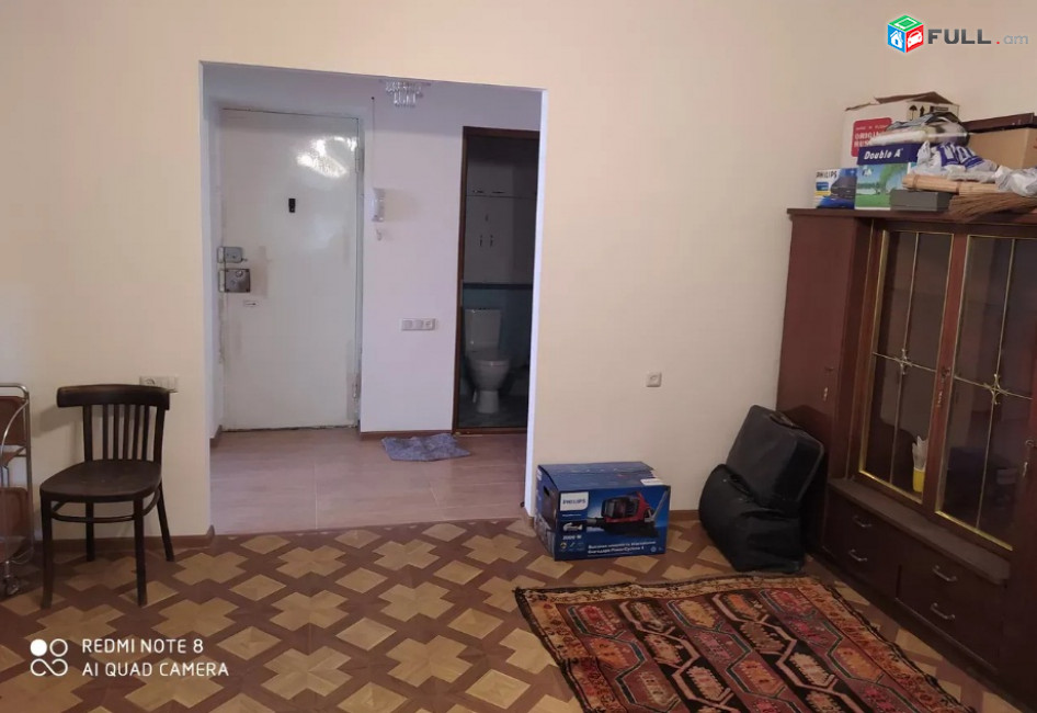 2 սենյականոց բնակարան Գյուլբենկյան փողոցում, 53 ք.մ., մասնակի վերանորոգում, քարե շենք