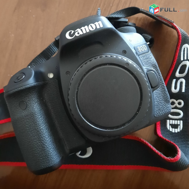 Canon EOS 80D + 32գբ հիշողության քարտ + Canon պայուսակ