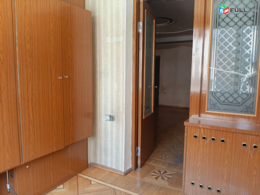 AV0099 Վարձով է տրվում 4 սենյականոց բնակարան Աղբյուր Սերոբի փողոցում