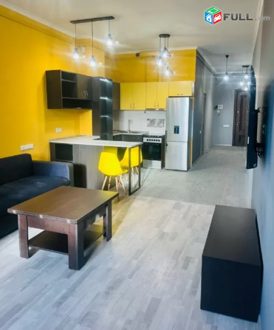 AV0152 Վարձով է տրվում 3 սենյականոց բնակարան Գրիբոյեդովի փողոցում,նորակառույց
