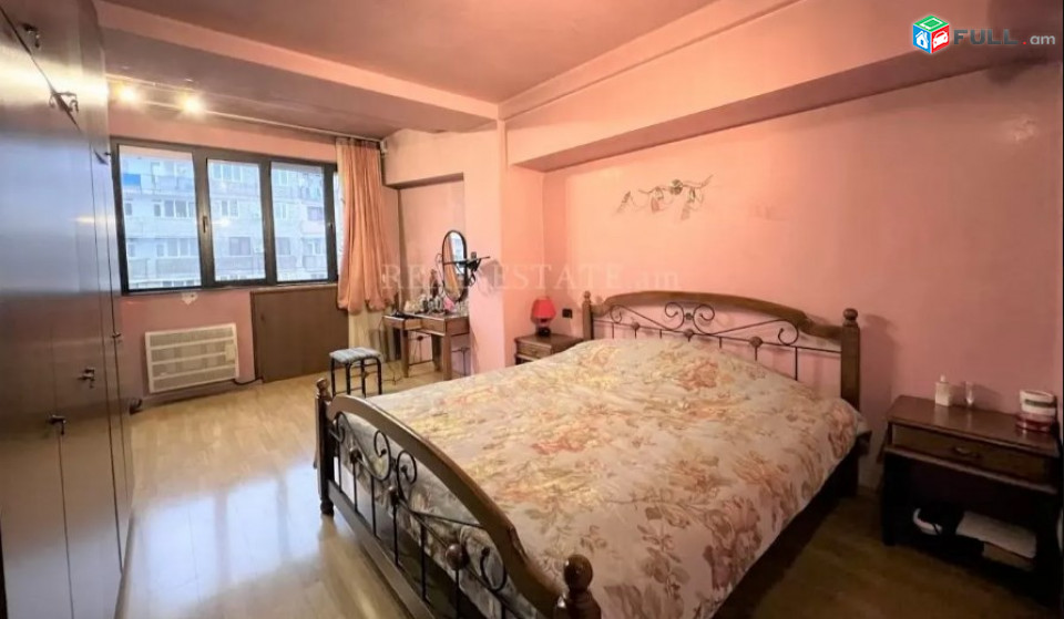 AV0451 Վարձով է տրվում 2 սենյականոց բնակարան Եզնիկ Կողբացու փողոցում