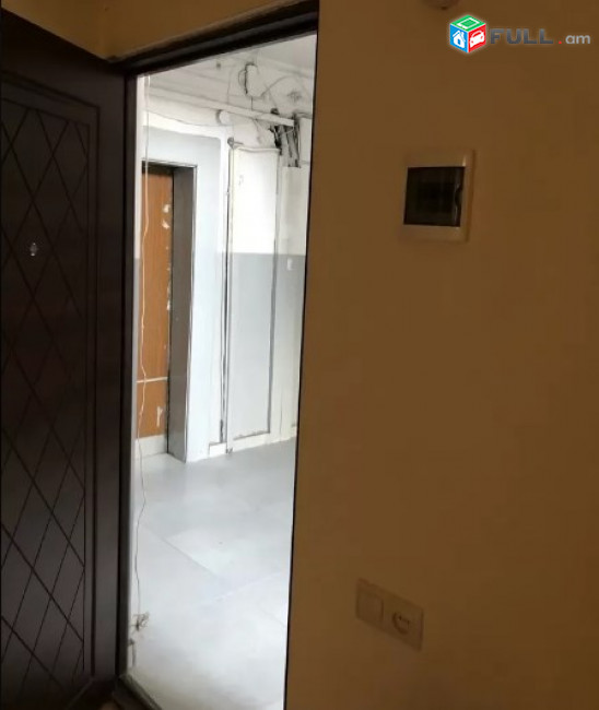 AV0854 Վարձով է տրվում 2 սենյականոց բնակարան Թումանյան փողոցում