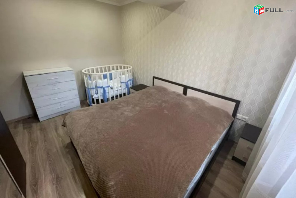 AV0619 Վարձով է տրվում 3 սենյականոց բնակարան Հին Երևանցու փողոցում