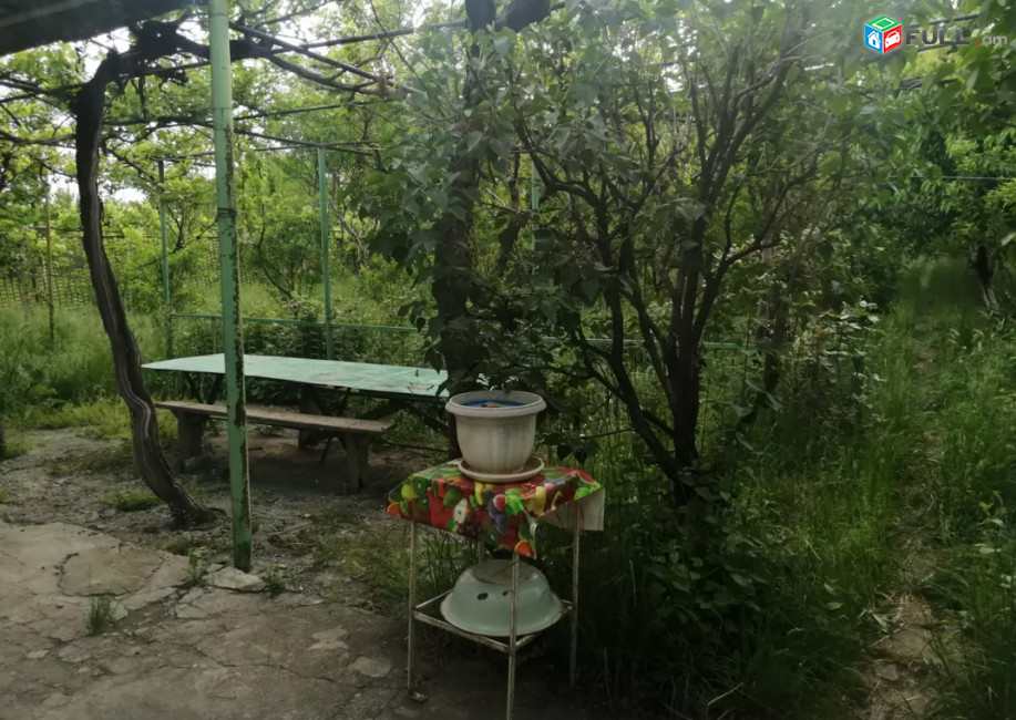 Վաճառվում է տնամերձ հողատարածք Աշտարակի շրջանի Աղձք (Ձորափ) գյուղում