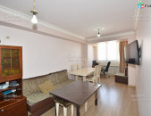 Վաճառվում է 3 սենյականոց բնակարան` Ամիրյան Մաշտոց խաչմերուկում (Արայի շենքում) : Նոր կապիտալ վերանորոգված (առանց կահույքի)