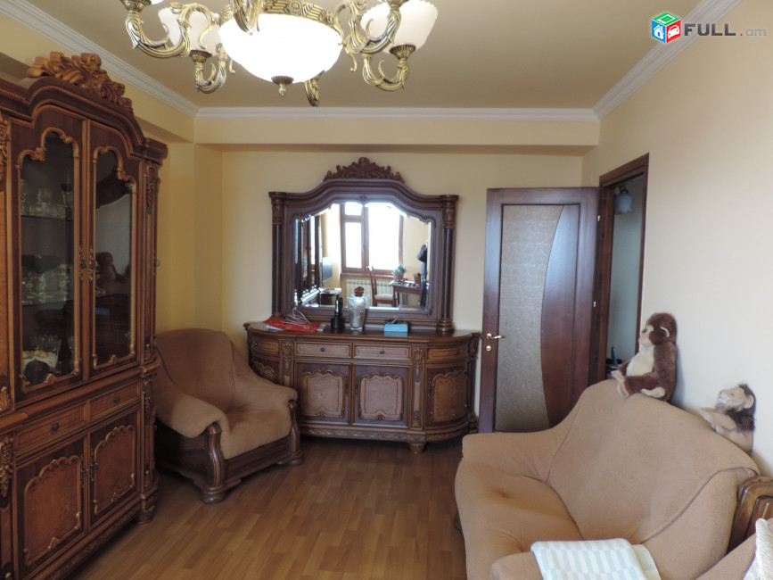 Վաճառվում է 4 սենյականոց եվրովերանորոգված բնակարան Արաբկիրում, Գյուլբենկյան փողոցում, 98 ք.մ